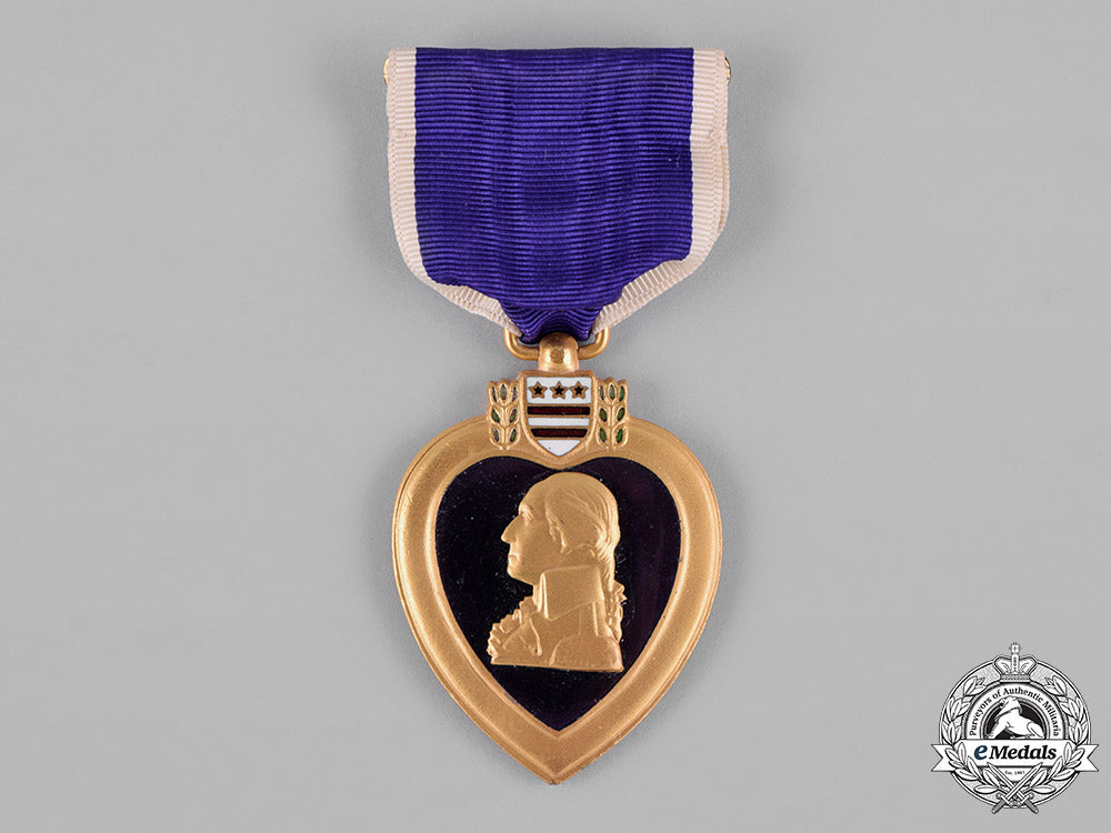 united_states._a_purple_heart,,47_th_infantry,9_th_division,_killed_in_action_during_the_battle_of_saint-_lô_c18-046812
