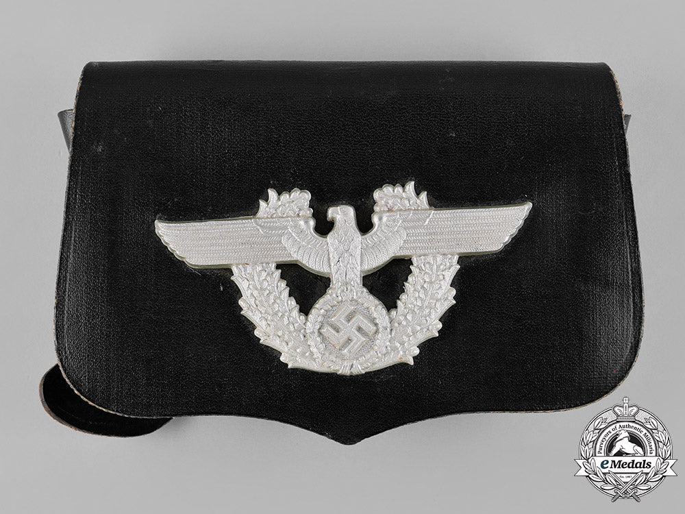 germany,_ordnungspolizei._a_german_police_pouch,_by_a._fischer,_c.1938_c18-046821