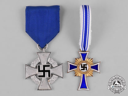 germany,_third_reich._a_pair_of_civil_awards_c18-046858