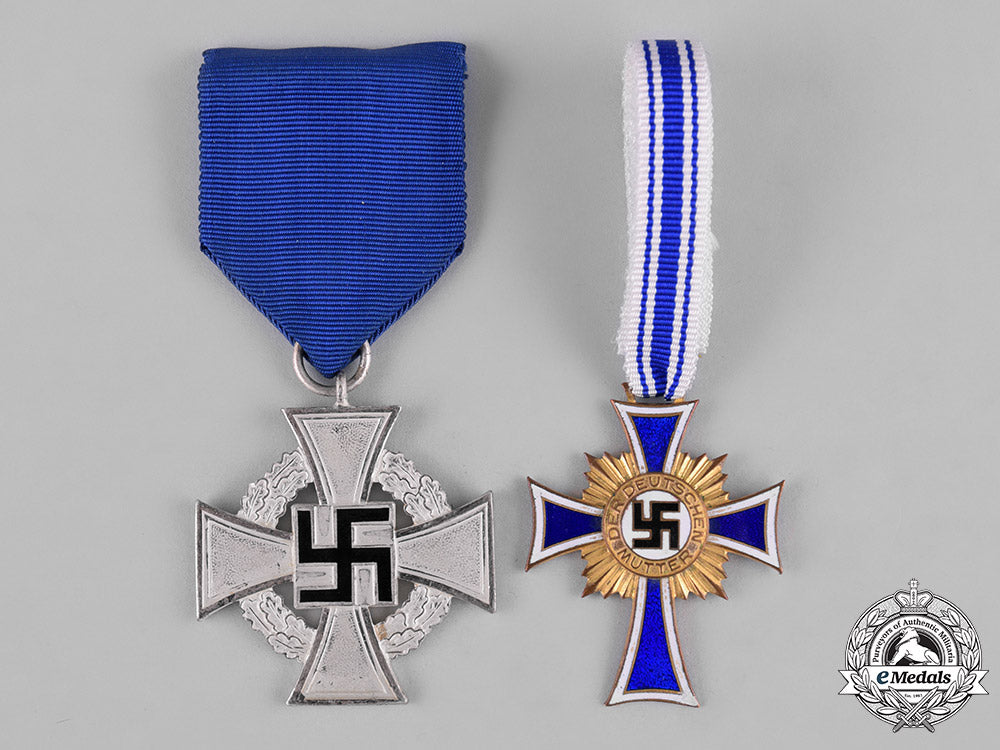 germany,_third_reich._a_pair_of_civil_awards_c18-046858