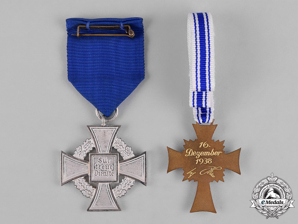 germany,_third_reich._a_pair_of_civil_awards_c18-046859