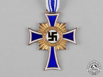 germany,_third_reich._a_pair_of_civil_awards_c18-046863