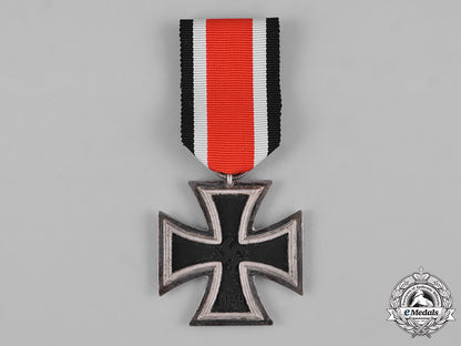 germany,_wehrmacht._a1939_iron_cross_ii_class_by_c.e._juncker_c18-046922