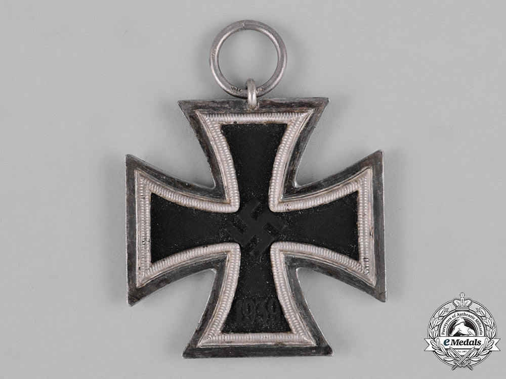 germany,_wehrmacht._a1939_iron_cross_ii_class_by_c.e._juncker_c18-046923