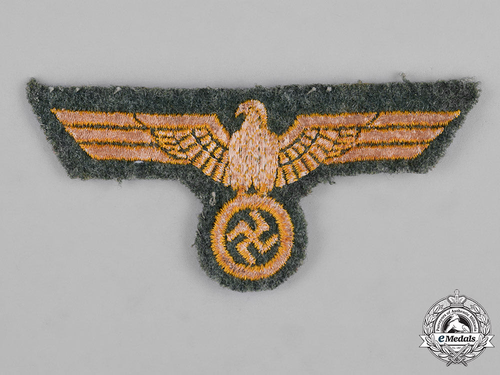 germany,_kriegsmarine._a_navy_coastal_artillery_breast_eagle_c18-046951