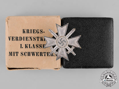 germany,_wehrmacht._a_war_merit_cross,_i_class_with_swords,_by_c.e._juncker,_with_case_c18-046957_1_1
