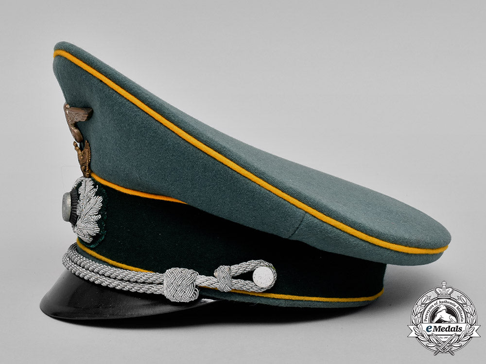germany,_heer._an_army_cavalry_officer’s_visor_cap_c18-046984