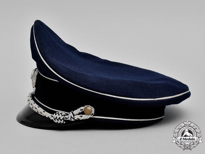germany,_rbd-_münchen._a_railway_protection_police_officer_visor_cap_c18-046992