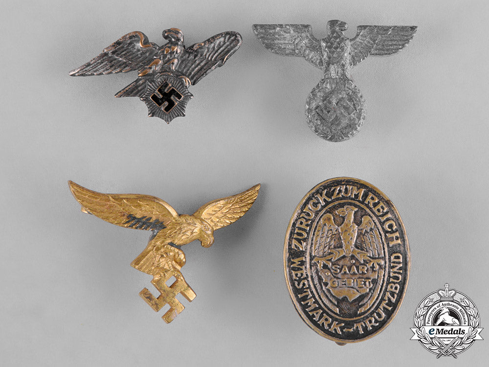 germany,_third_reich._a_lot_of_second_war_period_badges_and_insignia_c18-047013