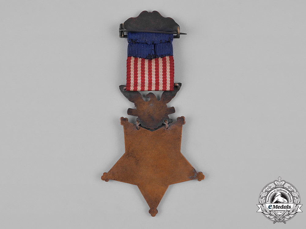 united_states._an_army_congressional_medal_of_honor,_type_i,_c.1870_c18-047097