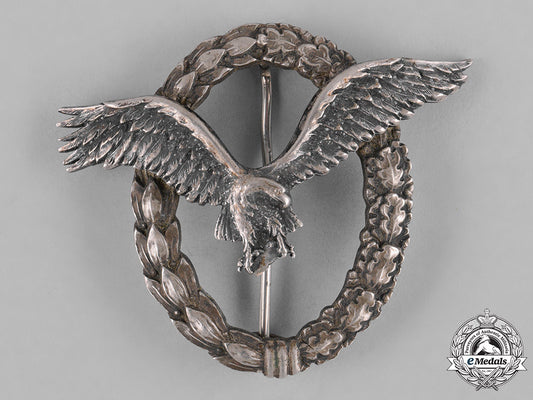germany,_luftwaffe._an_early_pilot’s_badge,"_thin_wreath"_variant,_by_juncker_c18-047137_1_1_1_1_1