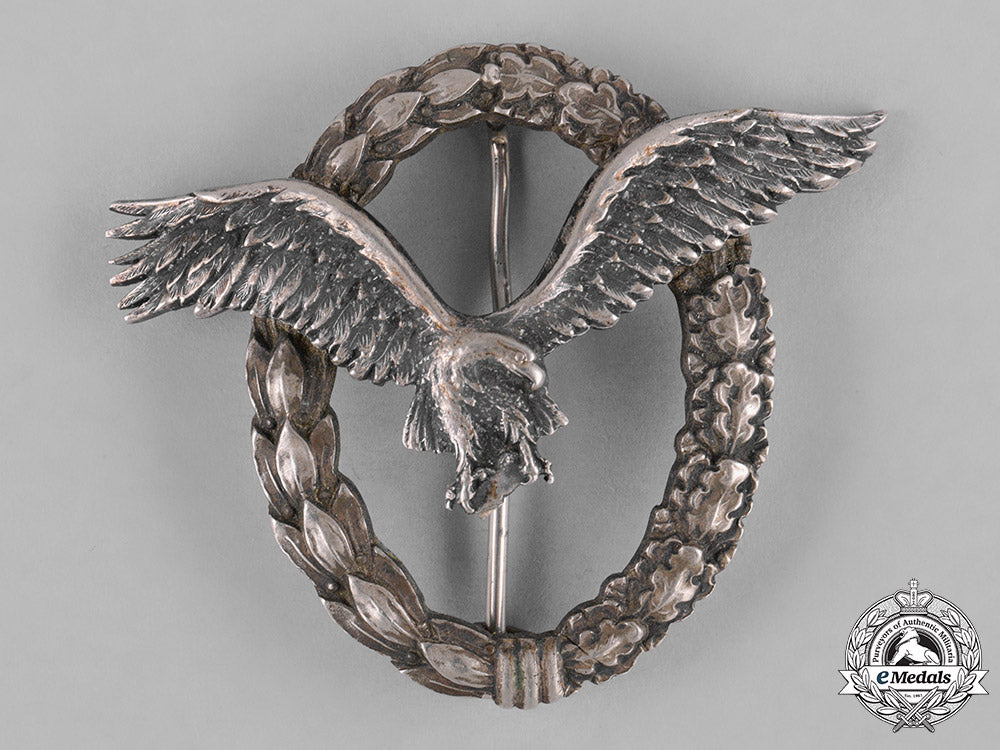germany,_luftwaffe._an_early_pilot’s_badge,"_thin_wreath"_variant,_by_juncker_c18-047137_1_1_1_1_1