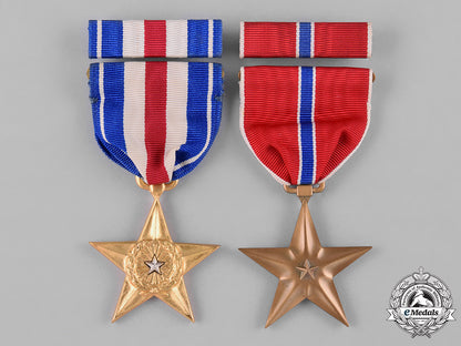 united_states._a_silver_star_and_bronze_star_with_cases_of_issue,_c.1960_c18-047164