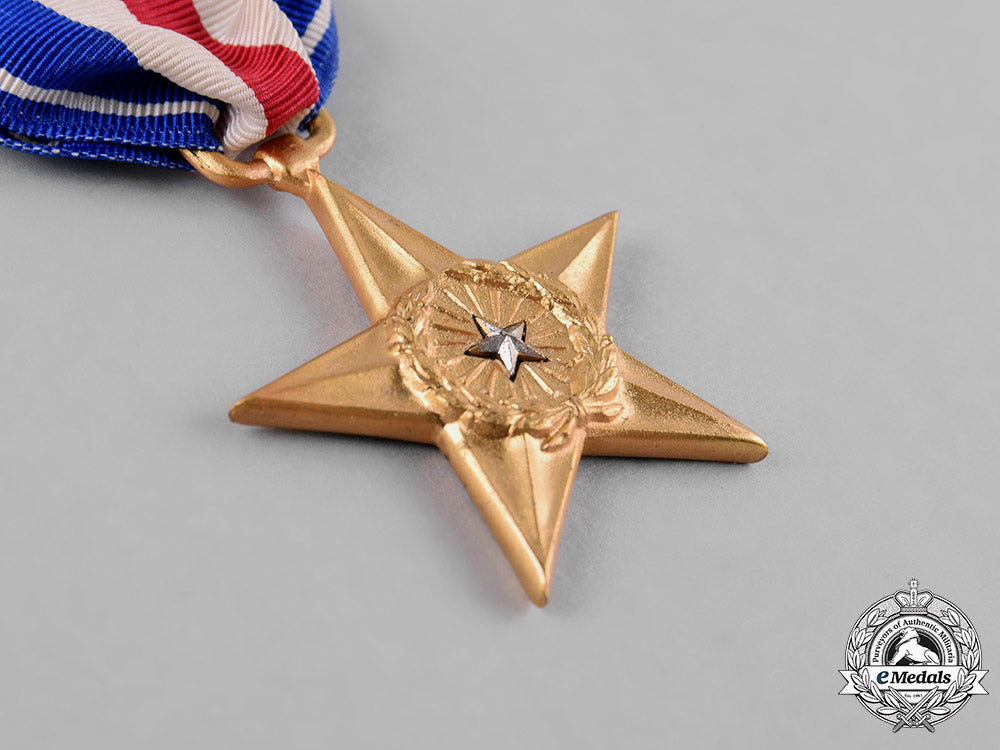 united_states._a_silver_star_and_bronze_star_with_cases_of_issue,_c.1960_c18-047168