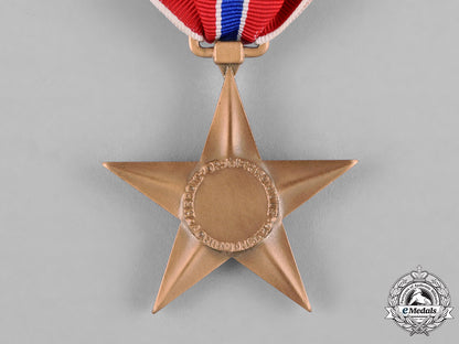 united_states._a_silver_star_and_bronze_star_with_cases_of_issue,_c.1960_c18-047172