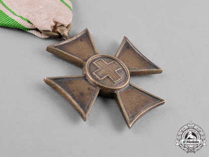 italy,_kingdom._a_red_cross_long_service_cross,1_st_class_gold_grade_for_twenty-_five_years'_service_c18-047235