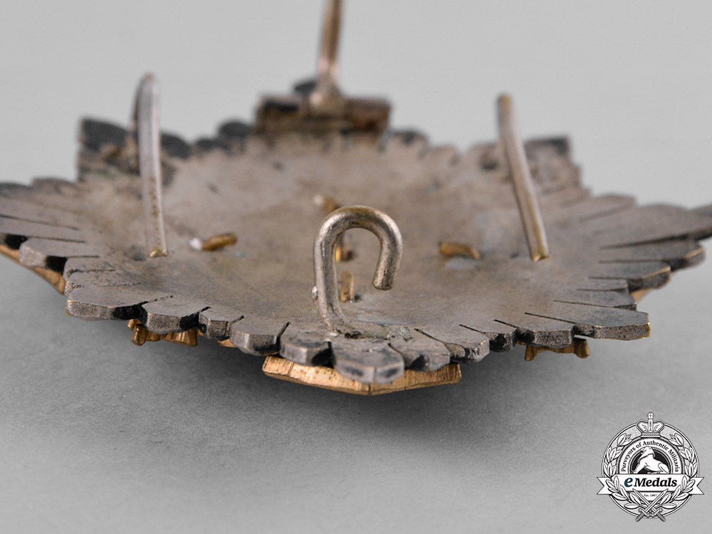 spain,_franco_period._a_war_cross_breast_star,_c.1940_c18-047348