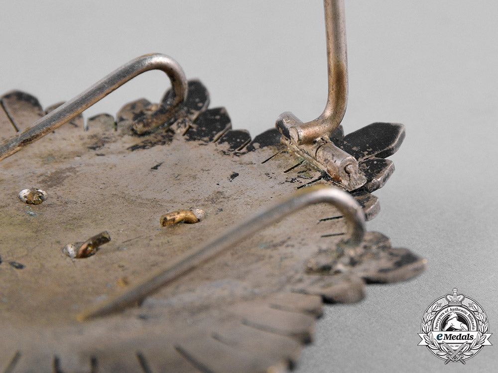 spain,_franco_period._a_war_cross_breast_star,_c.1940_c18-047349