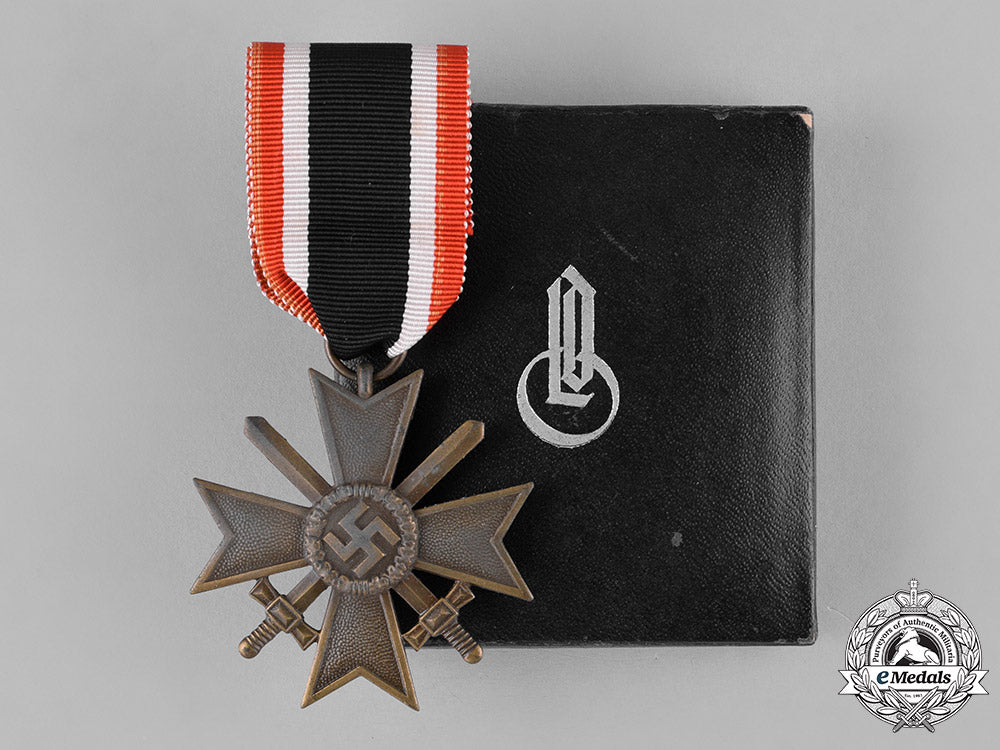 germany,_wehrmacht._a_cased_war_merit_cross,_ii_class_with_swords,_by_wilhelm_deumer_c18-047472