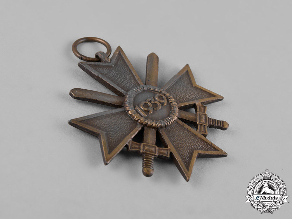 germany,_wehrmacht._a_cased_war_merit_cross,_ii_class_with_swords,_by_wilhelm_deumer_c18-047477