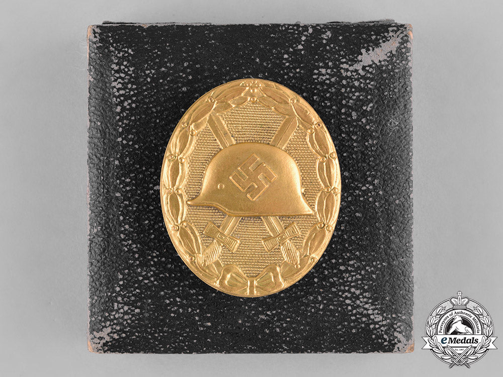 germany,_wehrmacht._a_cased_gold_grade_wound_badge_c18-047493