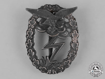 germany,_luftwaffe._a_ground_assault_badge_by_rudolf_karneth&_söhne_c18-047504