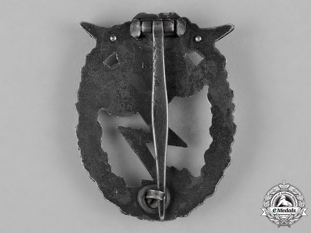germany,_luftwaffe._a_ground_assault_badge_by_rudolf_karneth&_söhne_c18-047505
