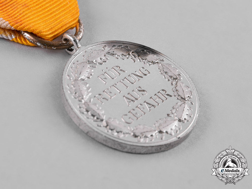 germany,_third_reich._a_lifesaving_medal_c18-047527