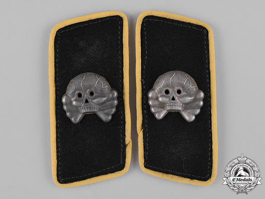 germany,_heer._a_set_of_panzer_signals_personnel_collar_tabs_c18-047544