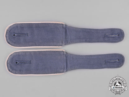 germany,_luftwaffe._a_set_of_hermann_göring_tropical_shoulder_straps_and_chevron_c18-047587