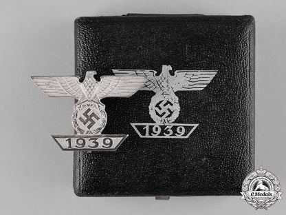 germany,_wehrmacht._a_clasp_to_the_iron_cross1939_i_class_with_case,_type_ii_c18-047730