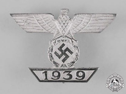 germany,_wehrmacht._a_clasp_to_the_iron_cross1939_i_class_with_case,_type_ii_c18-047731