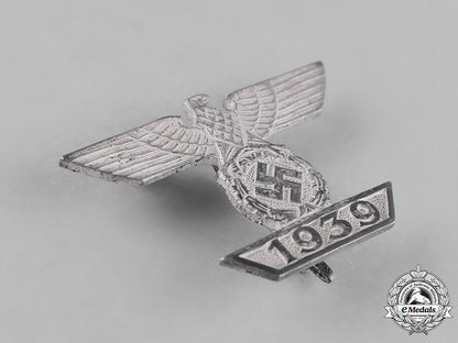 germany,_wehrmacht._a_clasp_to_the_iron_cross1939_i_class_with_case,_type_ii_c18-047733