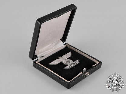 germany,_wehrmacht._a_clasp_to_the_iron_cross1939_i_class_with_case,_type_ii_c18-047738