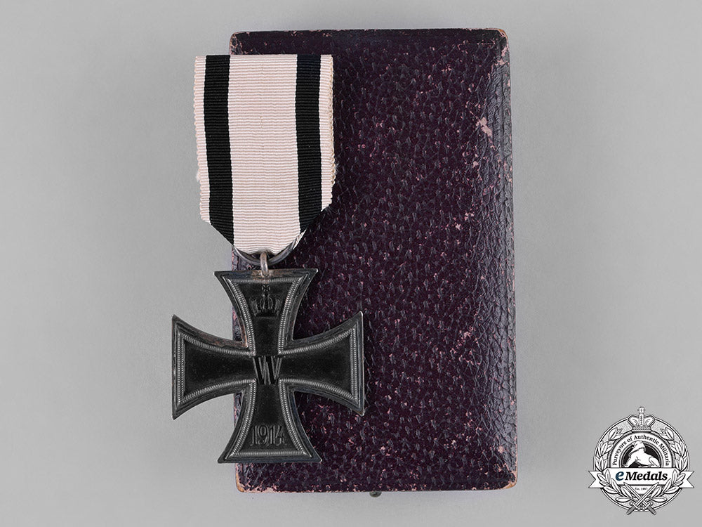 germany,_wehrmacht._a1914_non-_combatant_iron_cross,_ii_class_with_case,_by_carl_dillenius_c18-047740