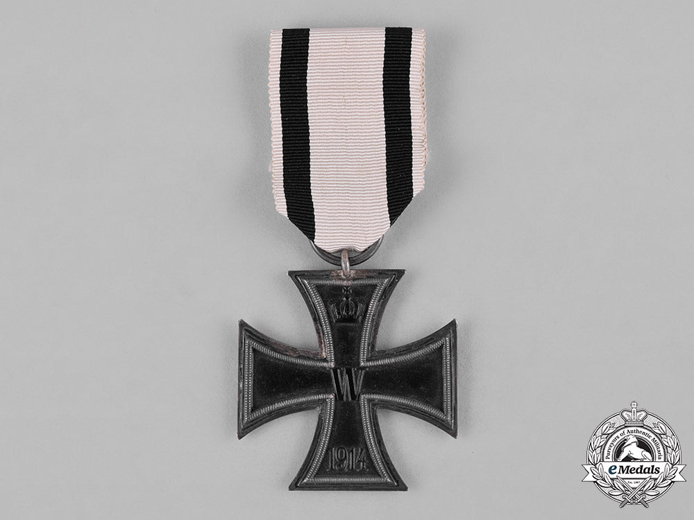 germany,_wehrmacht._a1914_non-_combatant_iron_cross,_ii_class_with_case,_by_carl_dillenius_c18-047741