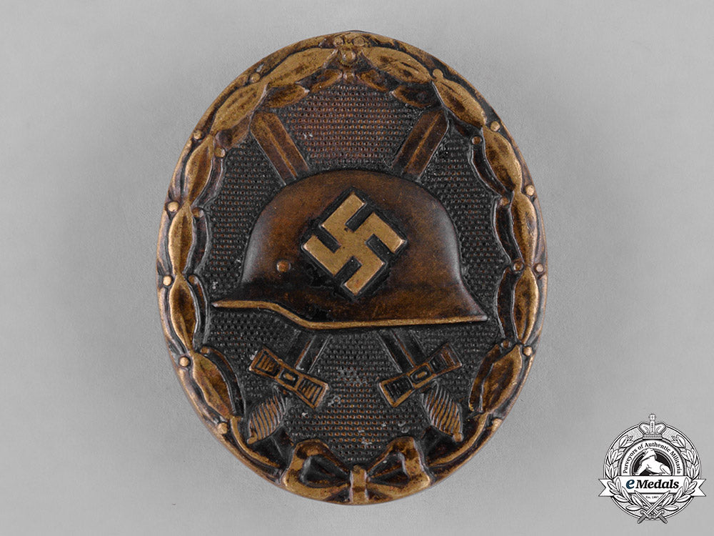 germany,_wehrmacht._a_lot_of_three_second_war_badges_c18-047913