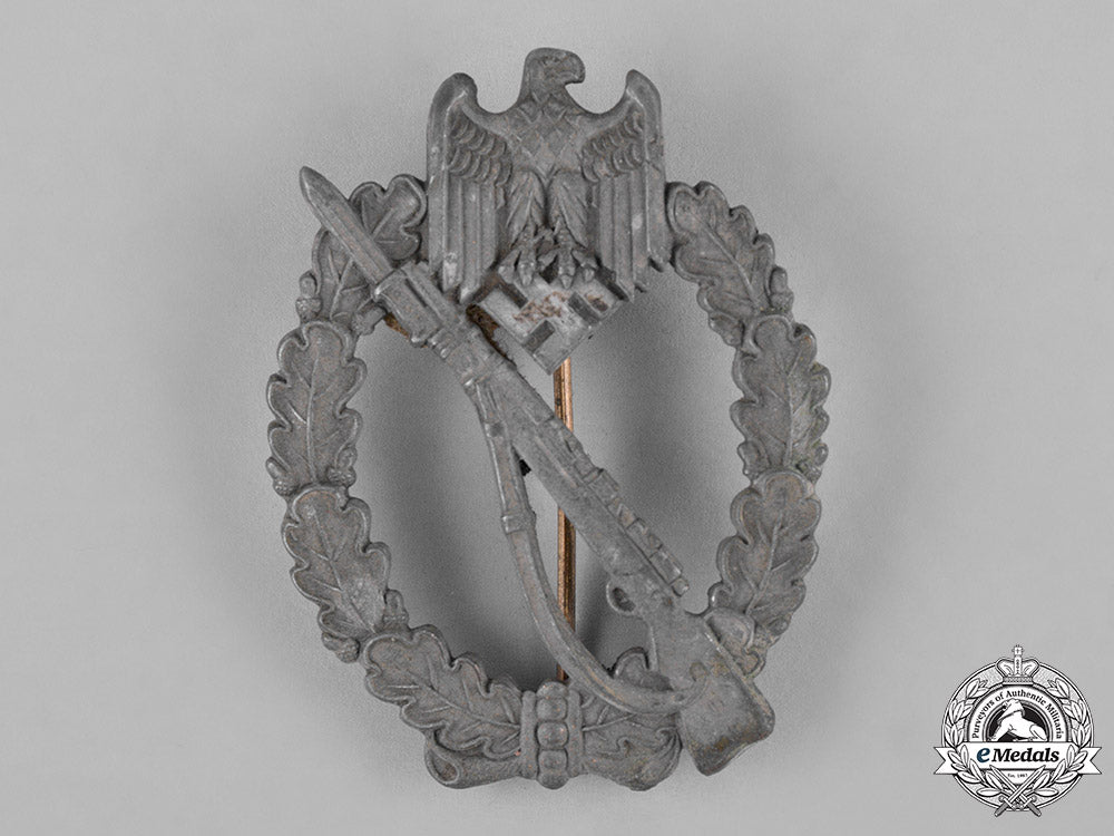 germany,_wehrmacht._a_lot_of_three_second_war_badges_c18-047916