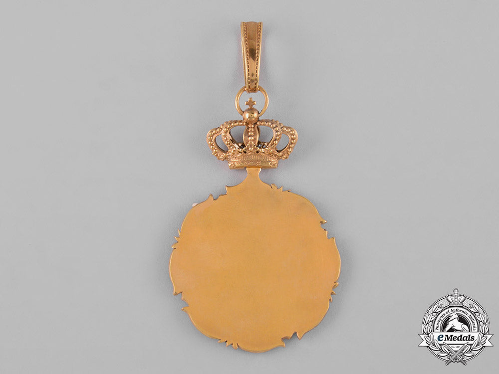 spain,_kingdom._a_noble_company_of_knights_crossbowmen_of_saint_philip_and_saint_james_the_less_neck_badge_c18-047956