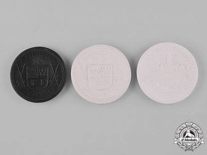 germany,_weimar._a_set_of_three_commemorative_coins_with_case,_c.1922_c18-048095_1