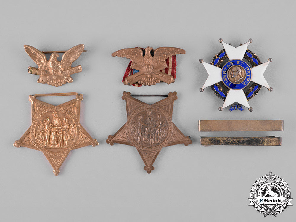 united_states._a_lot_of_three_medals&_awards_c18-048237
