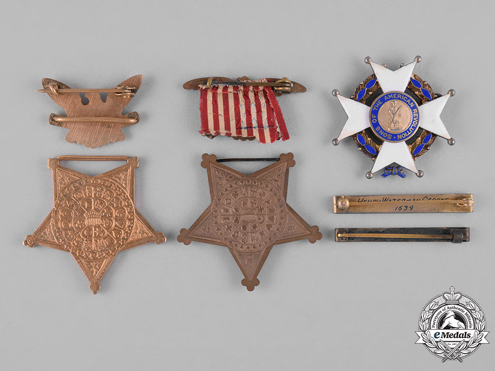 united_states._a_lot_of_three_medals&_awards_c18-048238