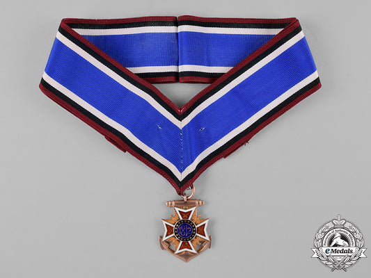 united_states._a_general_society_of_the_war_of1812_membership_badge_in_gold,_c.1910_c18-048239_1