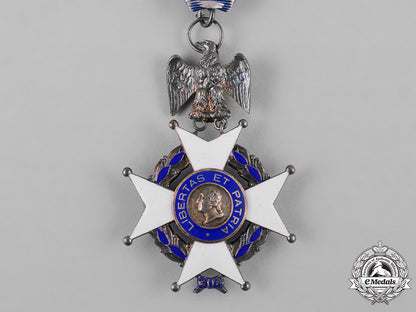 united_states._a_national_society_of_the_sons_of_the_american_revolution_membership_badge,_by_tiffany&_co.,_c.1890_c18-048268_1