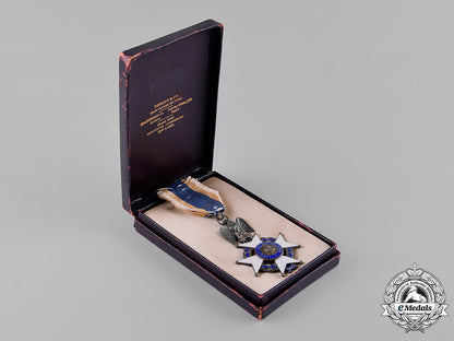 united_states._a_national_society_of_the_sons_of_the_american_revolution_membership_badge,_by_tiffany&_co.,_c.1890_c18-048273_1
