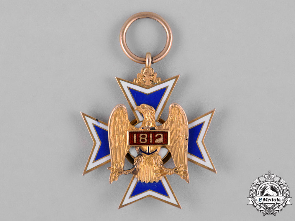 united_states._a_military_society_of_the_war_of1812_membership_badge_in_gold,_c.1890_c18-048353_1