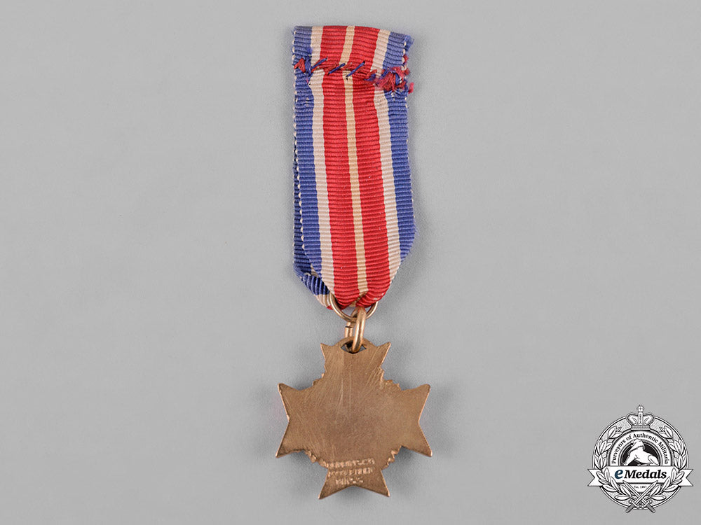 united_states._a_miniature_veterans_of_foreign_wars_of_the_united_states_membership_badge_c18-048366