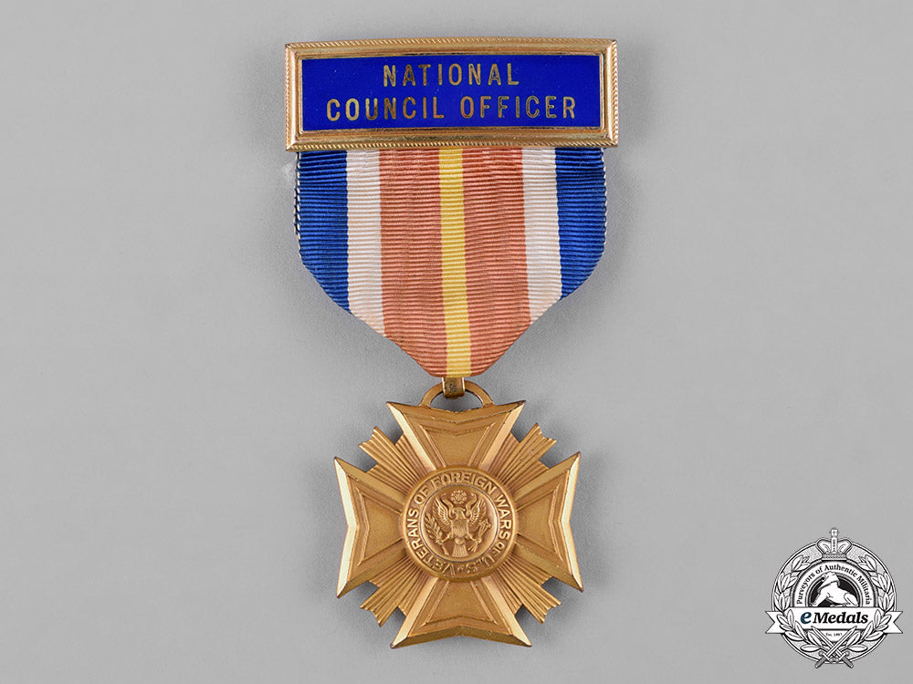 united_states._a_veterans_of_foreign_wars_of_the_united_states_national_council_officer's_membership_badge_c18-048375