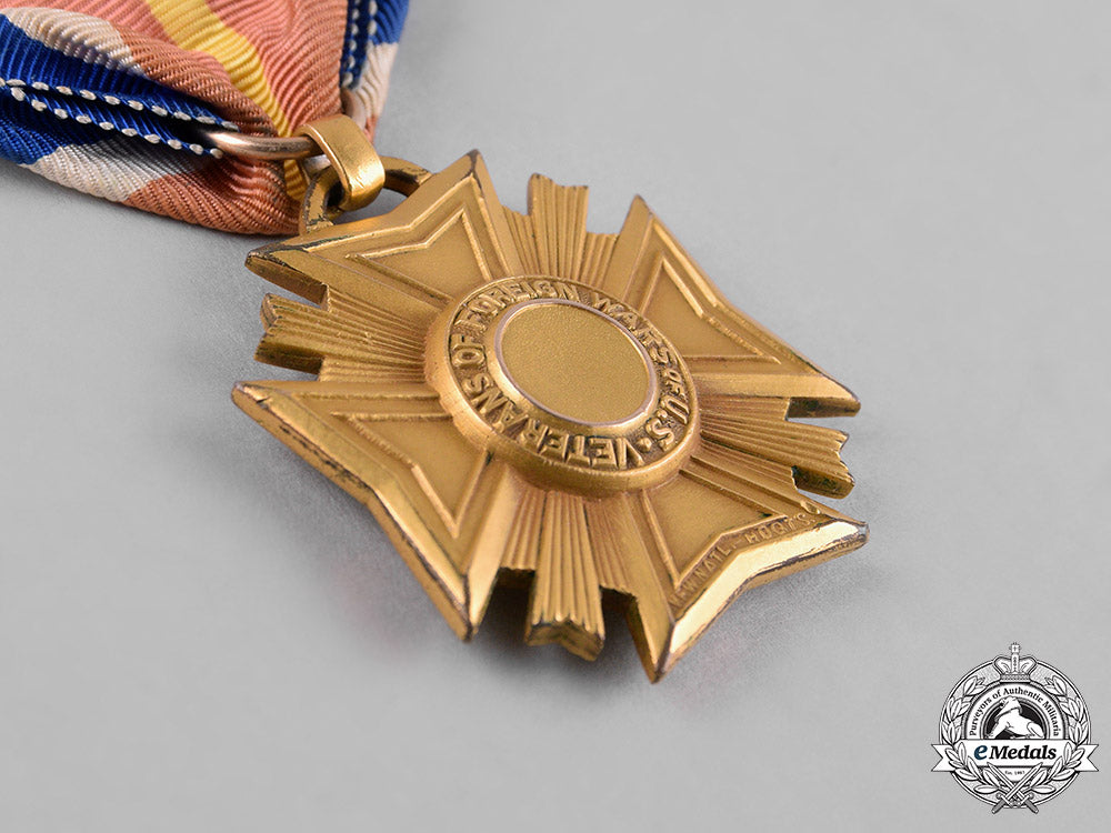 united_states._a_veterans_of_foreign_wars_of_the_united_states_national_council_officer's_membership_badge_c18-048380
