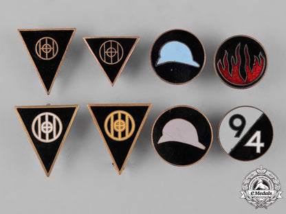 united_states._fifty-_one_regimental_insignia_badges_c18-048490